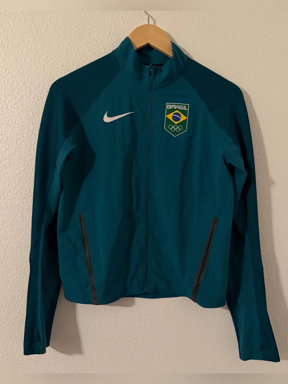 NIKE Women Olympics Flex Team Brasil Brazil Running Jacket Teal Green Size Small